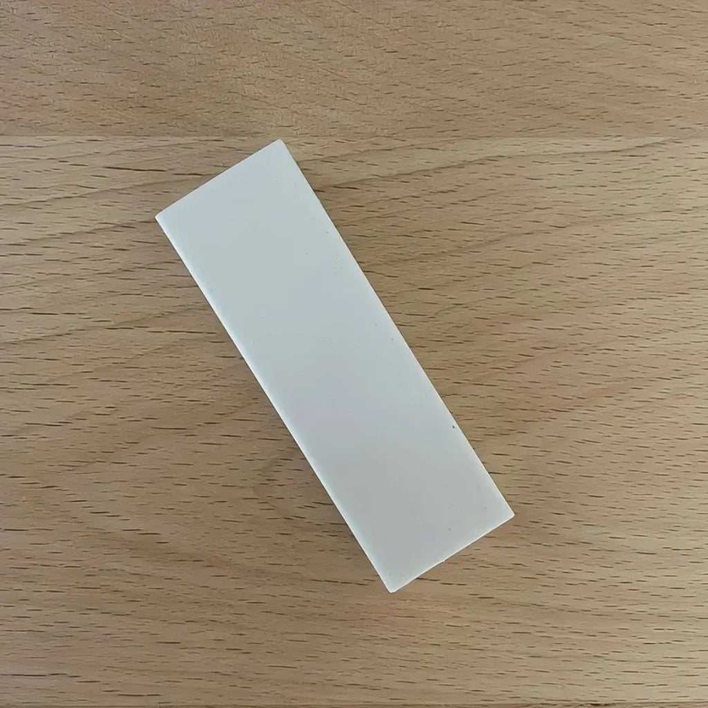 1 Piece White Shoe Rubber Eraser, Multi Surface Cleaning, Scratch Free Maintenance, Suitable for Family and Travel Carrying Use
